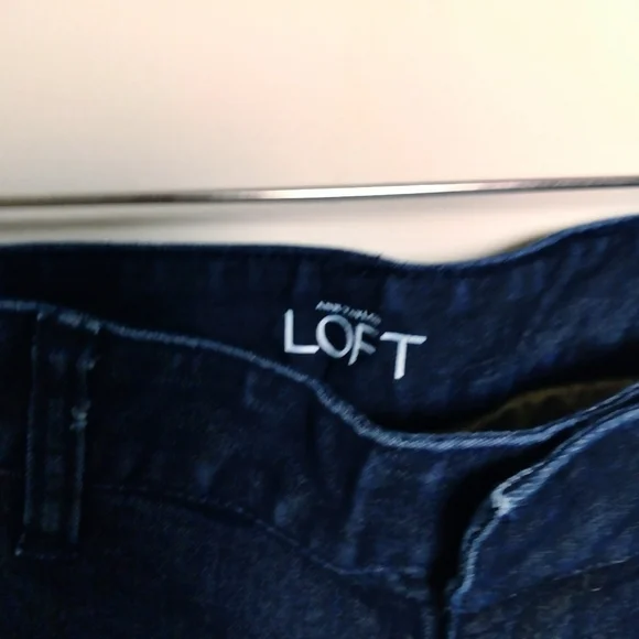 LOFT Dark Wash Modern Flare Jeans Size 2 - Picture 6 of 8